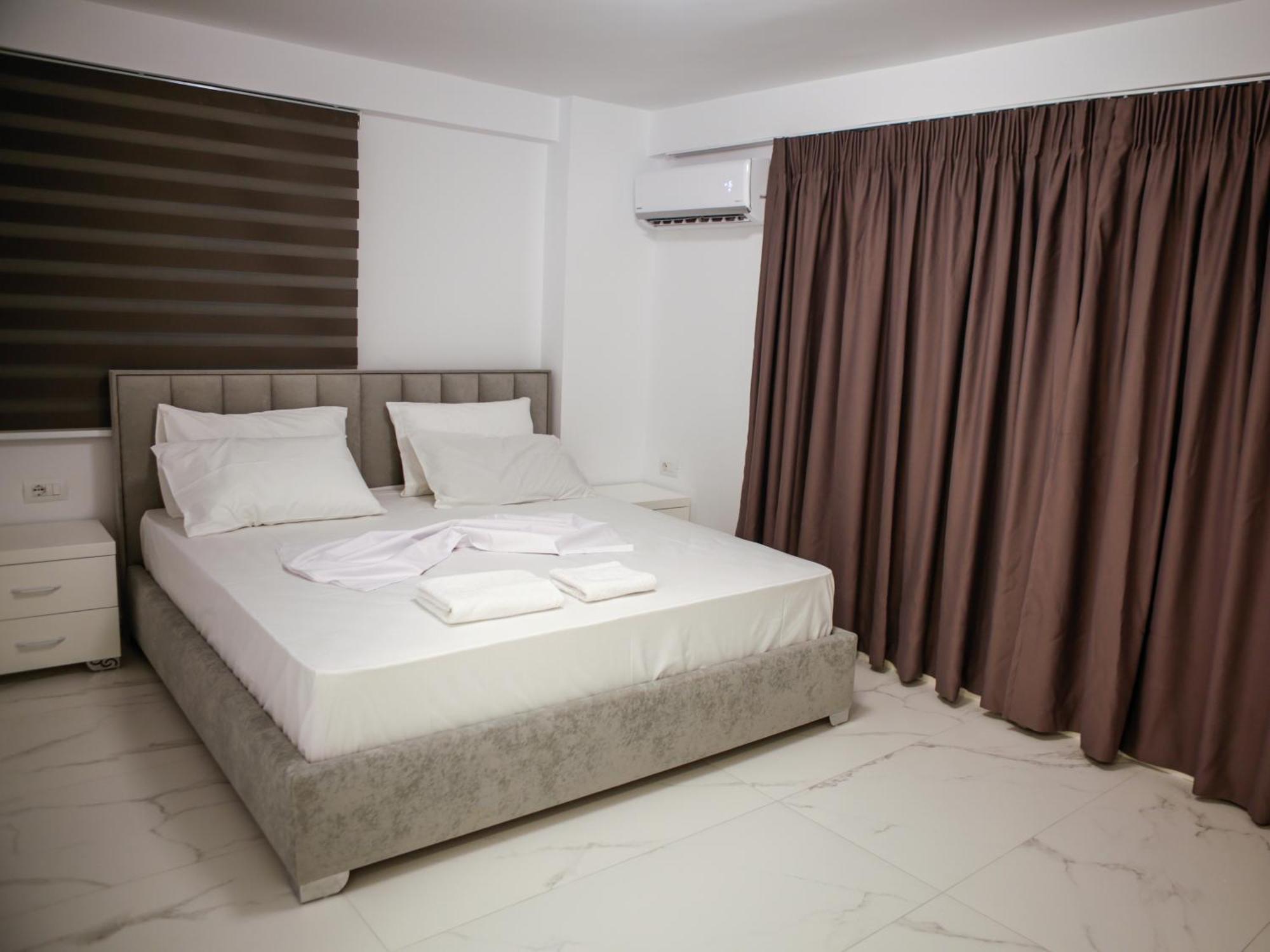 Matias Apartments Sarandë 外观 照片